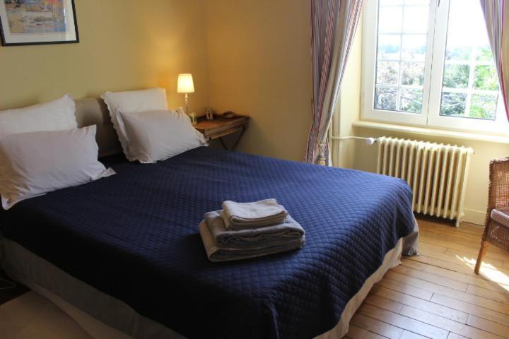 Au Fil De L'Aulne Bed & Breakfast Chateauneuf-du-Faou Exterior photo